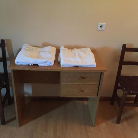 Hotel Santa Cruz Монтаос Номер фото
