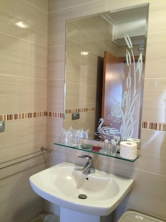 Hotel Santa Cruz Монтаос Номер фото
