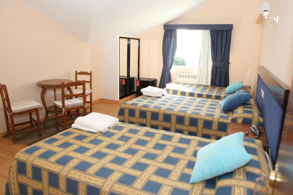 Hotel Santa Cruz Монтаос Экстерьер фото