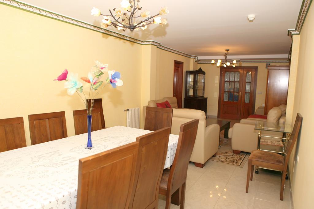 Hotel Santa Cruz Монтаос Экстерьер фото